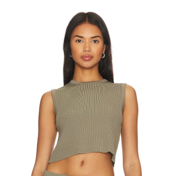 L'Academie Idola Rib Top - Picture 4 of 10